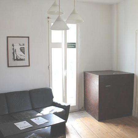 ポツダム Bett-Point Am Rathausゲストハウス エクステリア 写真